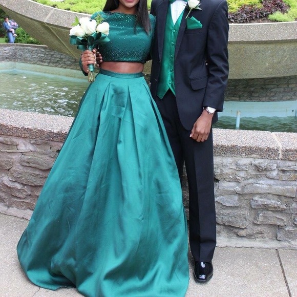 Sherri Hill | Dresses | Emerald Green Prompageant Dress | Poshmark Sherri Hill | Dresses | Emerald Green Prompageant Dress | Poshmark